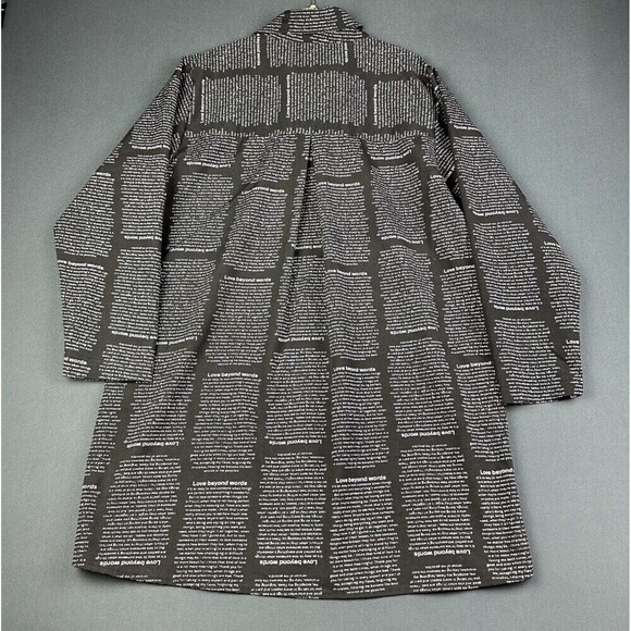 Spoon Jeans Tunic Top Women L Black Allover Script Empowerment Button Up Shirt* - Picture 6 of 12